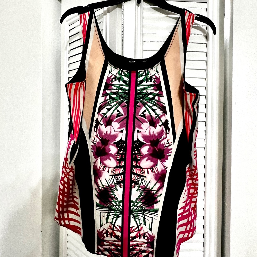 Apt 9 Floral Sleeveless shirt